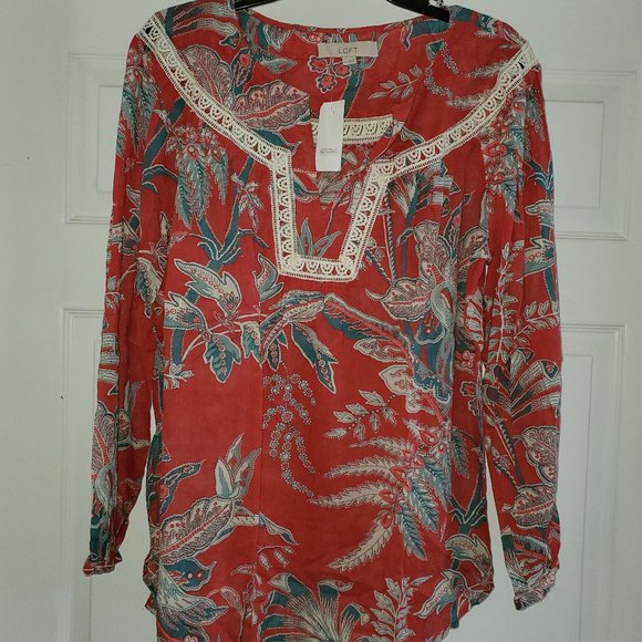 Loft Blouse - Picture 2 of 8